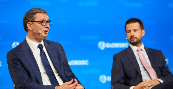 Vučić "pecnuo" Milatovića u Pragu: Ti govoriš srpskim jezikom