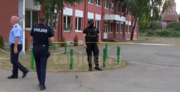 Tzv. Kosovska policija i dalje blokira zgrade na sjeveru KiM