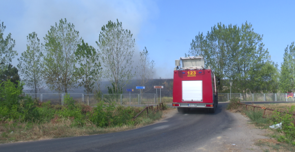 Bijeljina: Gori deponija, na terenu tri vatrogasna vozila