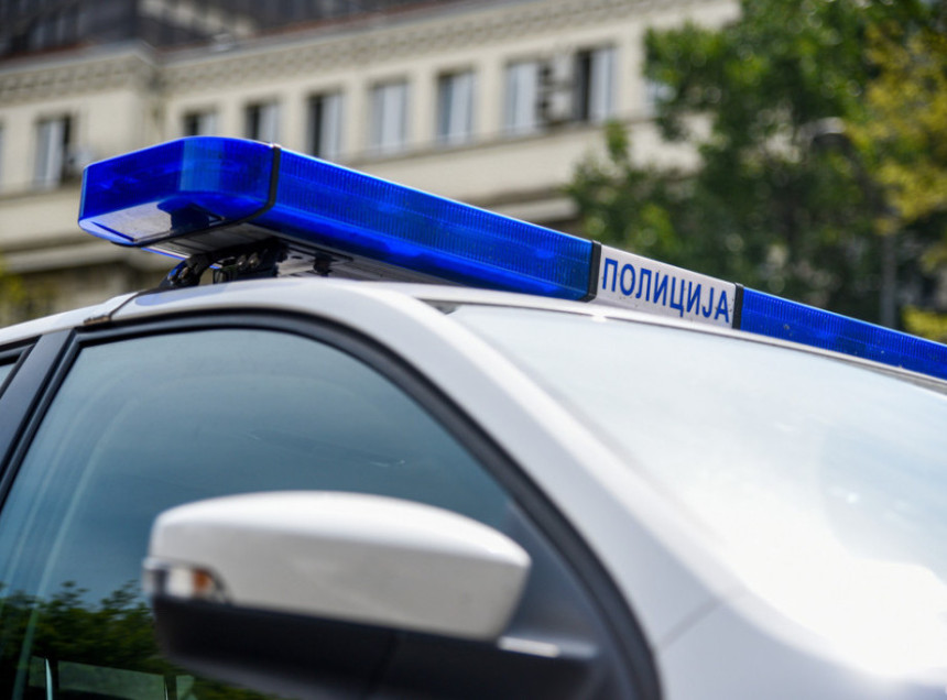Притвореник побјегао испред суда у Обреновцу