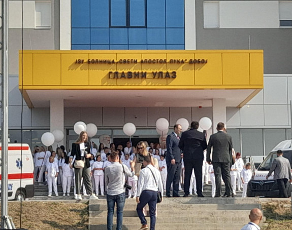 Свечано у Добоју: Отворена нова модерна болница