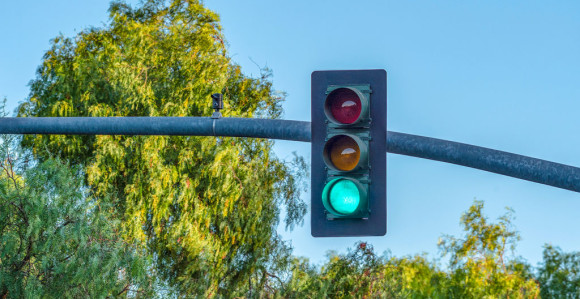 Najbrži semafor na svijetu izluđuje vozače (VIDEO)