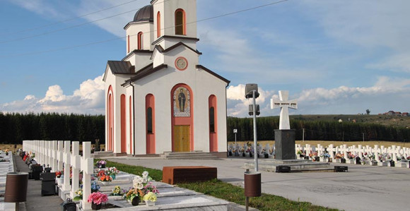 Pomen za poginule borce na Srpskom vojničkom groblju