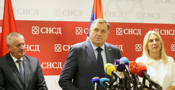 Za koga radi Višković – za narod ili vlasnike krupnog kapitala?!