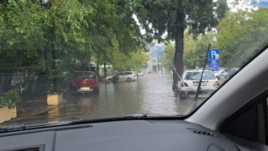 Pala prva kiša i napravila potop u Trebinju (VIDEO)