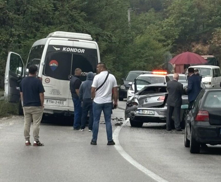 Sudar na putu Sarajevo – Pale, obustava saobraćaja
