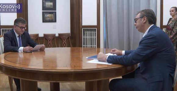 Vučić se sastao sa Miroslavom Lajčakom