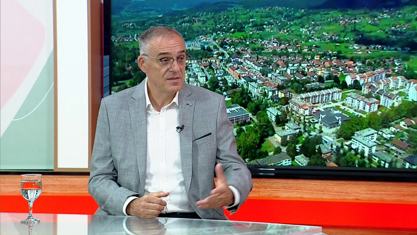 "Ова власт води катастрофалну економску политику, предузећа се распадају"