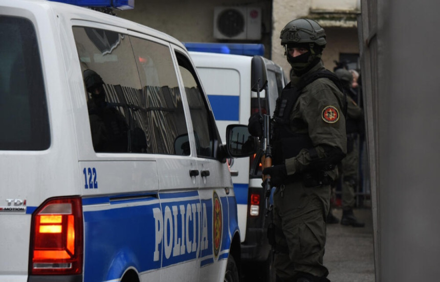 Policijska akcija u Budvi, uhapšeno nekoliko osoba