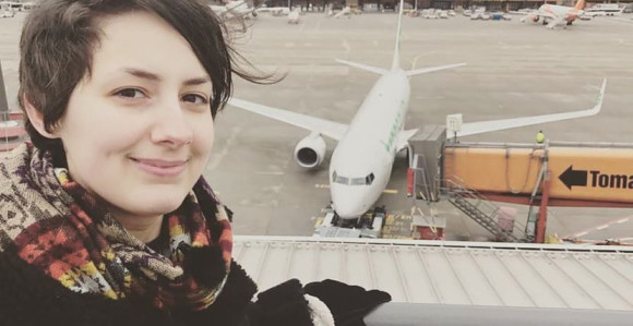 Pre 9 godina se zaljubila u avion a sad su raskinuili ali ostaju prijatelji!?