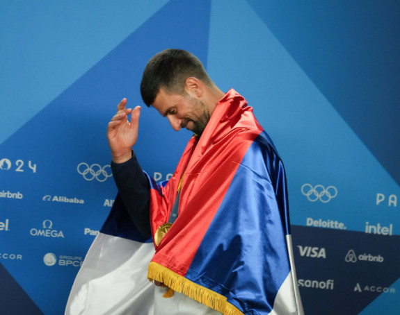Ђоковић позвао навијаче на меч са Грчком