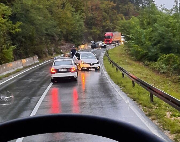 Usljed odrna došlo do udesa, četiri osobe povrijeđene