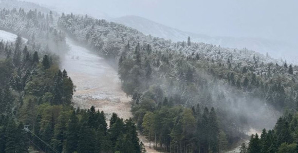 Bjelašnica, Vlašić i Jahorina osvanuli pod snijegom