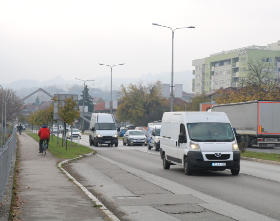 Skuplja registracija: Digitalizuju se, ali preko leđa vozača