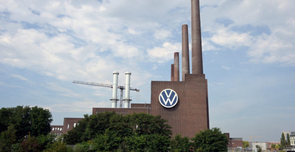 Volkswagen zatvara farbiku, hiljade radnika na ulicama