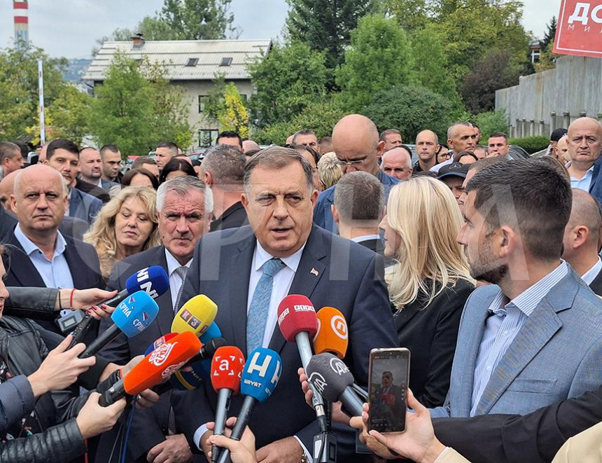 Dodik: Borjana Krišto se ponaša kao "nenavođena raketa"