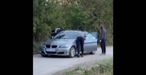 Široki Brijeg: Sa fantomkama napali mladiće u autu