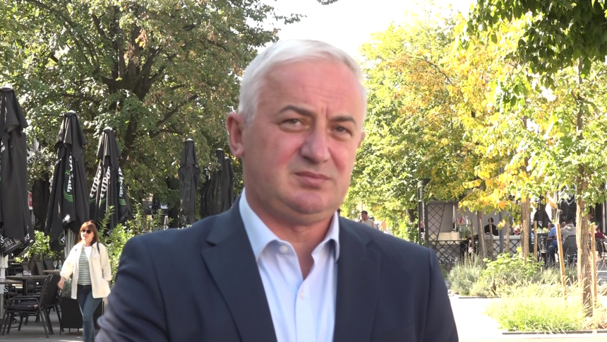 "Усвојите закон, укините ПДВ на куповину првог стана"
