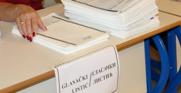CIK BiH: Vojska će prevoziti izborni materijal
