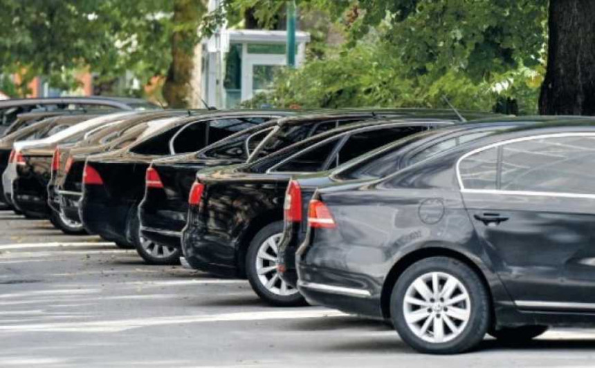 Ministarstvo odbrane izdvaja milion za kupovinu automobila