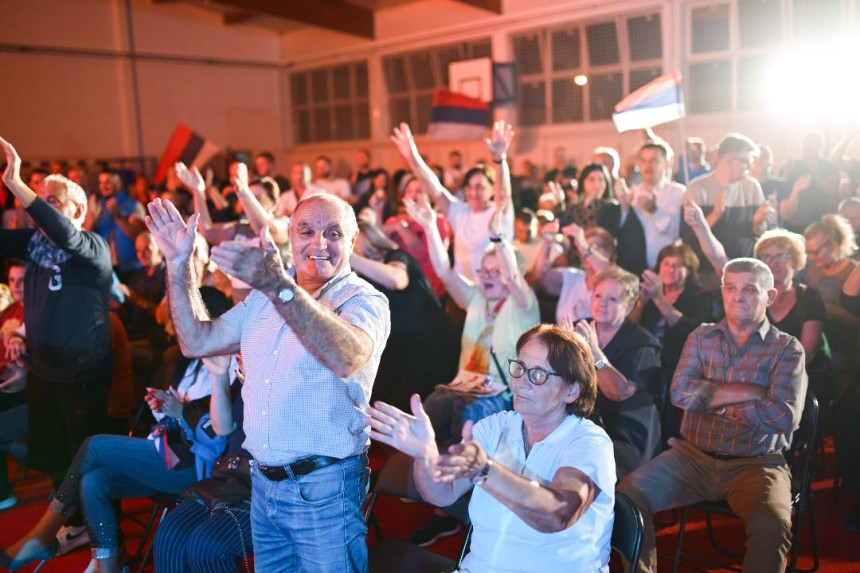 Predizborna trka: Niski udarci, obećanja, krivične prijave