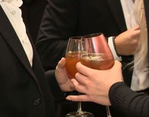 Političari na hotele i restorane spiskali oko 27 miliona KM