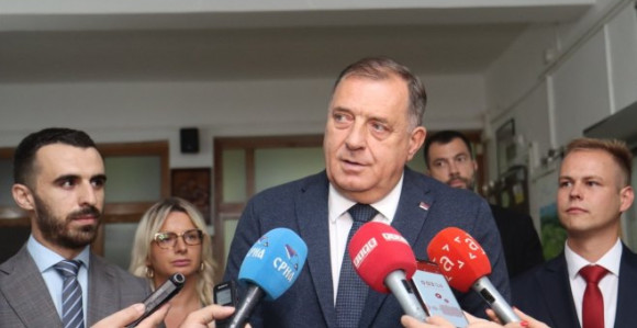 CIK kaznio Dodika zbog zloupotrebe djece i resursa