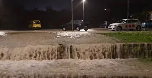 Velike padavine sve bliže Srpskoj, Istra pod vodom (VIDEO)
