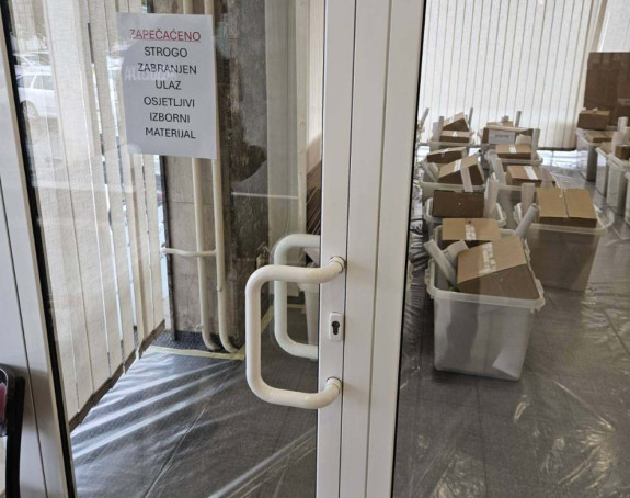 Policija ispituje ko je ulazio u prostoriju sa listićima za izbore