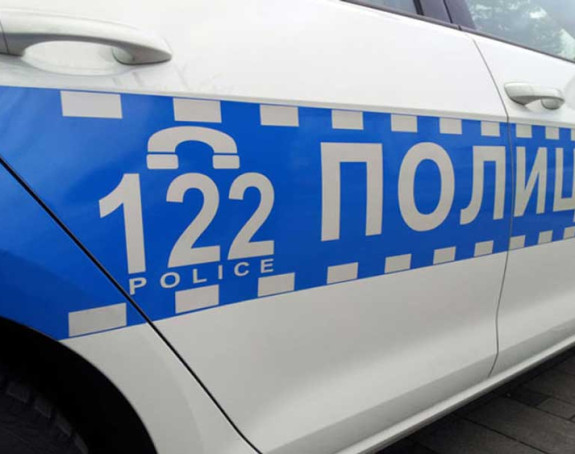 Doboj: Povrijeđena dva lica u sudaru dva automobila