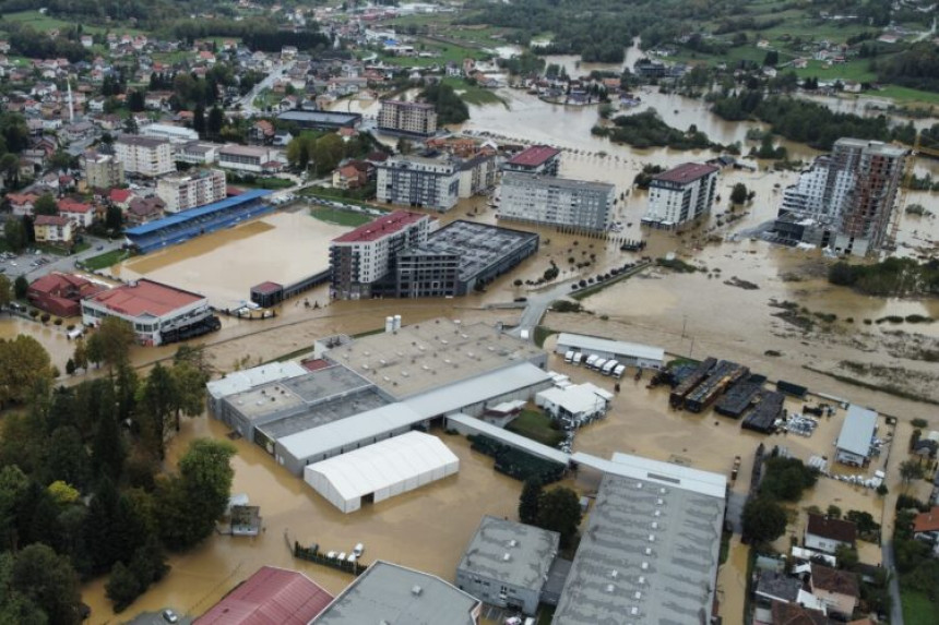 Kiseljak: Proglašeno stanje nesreće, službe na terenu