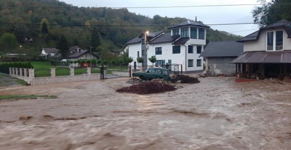 Apokaliptične scene u Kiseljaku: Poplave napravile haos