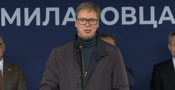 Vučić: Čim nam zatraže pomoć, pomoći ćemo BiH