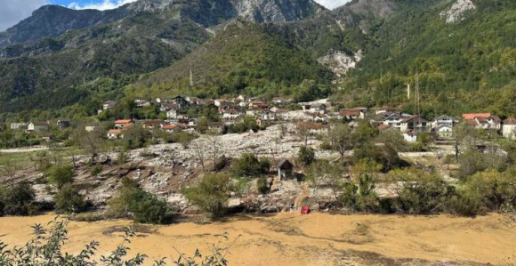 Стравичне сцене у Јабланици: Нашли дјечака у рушевинама