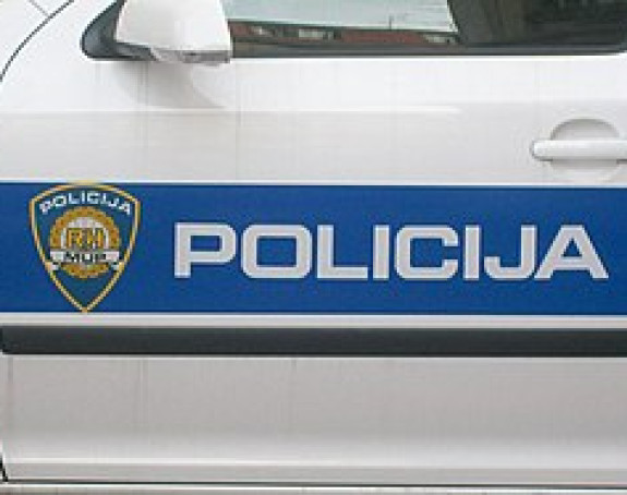 HR: Kamion sa migrantima sletio s puta, ima mrtvih