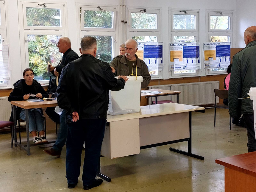 Danas lokalni izbori u BiH, pravo glasa ima 3.400.204 birača