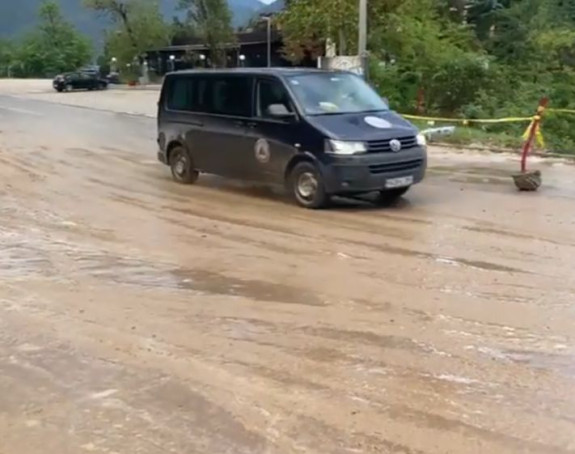Novo klizište na magistralnom putu u Jablanici (VIDEO)