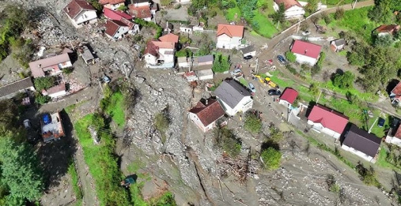 Teška situacija u poplavljenim mjestima u FBiH
