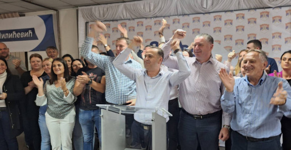 У Шамцу потпуни дебакл СНСД-ове листе за одборнике