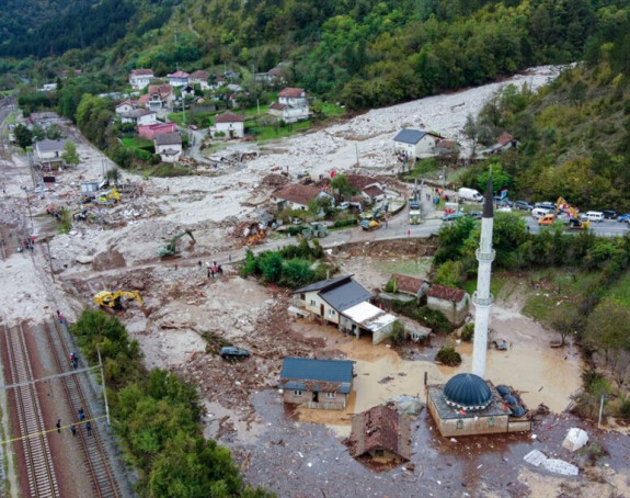 Трагедија која је ујединила људе, хуманост на дјелу