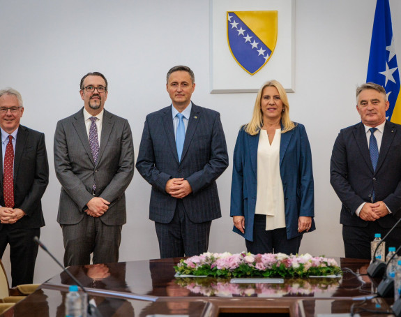 Помоћник Блинкена са члановима Предсједништва