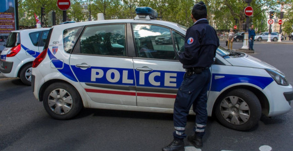 Napadnut blindirani kombi u kome je bilo milion evra
