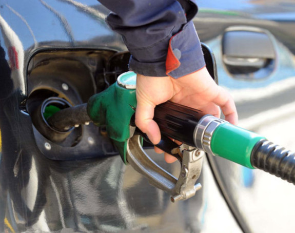 Loša vijest za vozače: Poskupljuje gorivo za 5 feninga