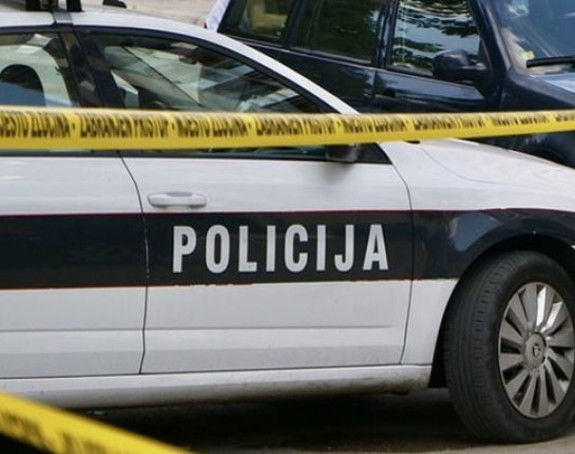 Троје повријеђено у судару два возила код Живиница