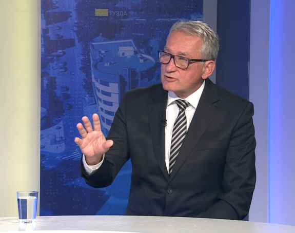 Ако Цвијановићева не стави вето, онда је у питању политичка трговина и издаја Српске!