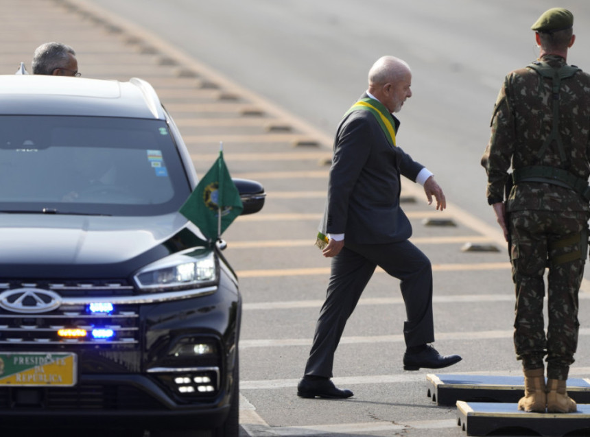 Predsjednik Brazila Lula stabilno nakon povrede glave