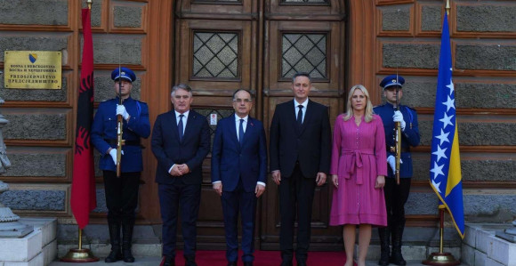 Predsjednik Albanije svečano dočekan u Predsjedništvu