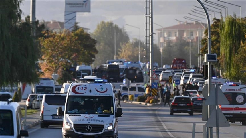 U terorističkom napadu u Ankari ubijena četiri lica