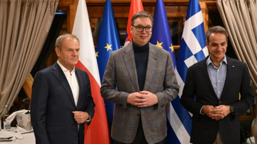 Vučić ugostio na večeri Tuska i Micotakisa