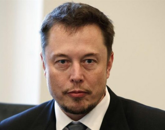 Da li Elon Mask na ovaj način kupuje Trampove glasače?!